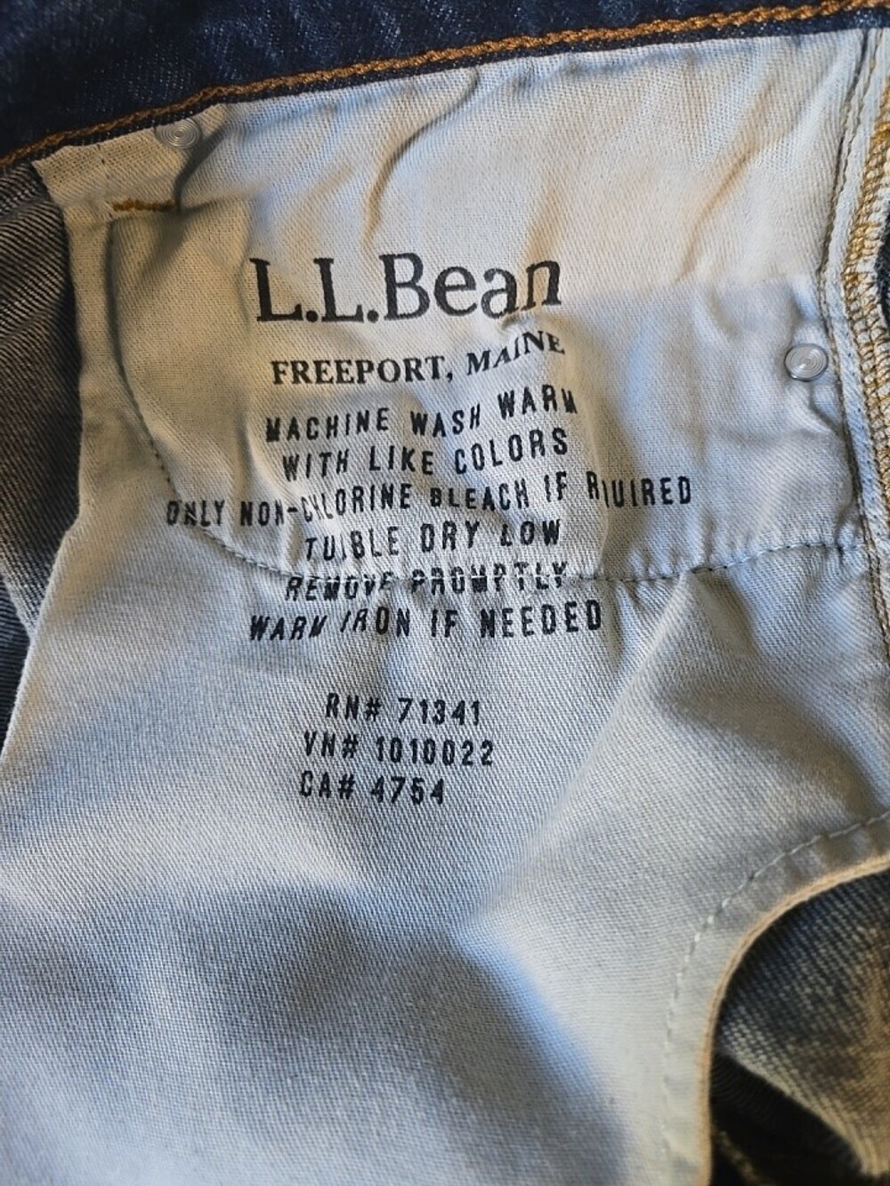 L.L. Bean Men's Vintage Blue Denim Jeans Slim Fit Straight Stretch Item ID523189 - Picture 9 of 9